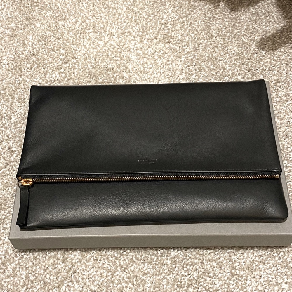 Everlane Foldover Clutch. 100% genuine leather.